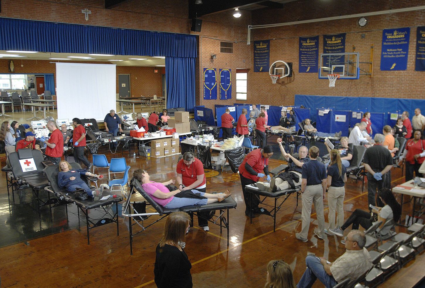 042916-blm-loc-4blooddrive